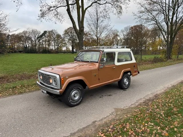 Jeep Commando (1973) — foto 1