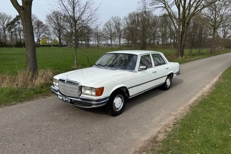 Mercedes-Benz 200-Serie (1972)