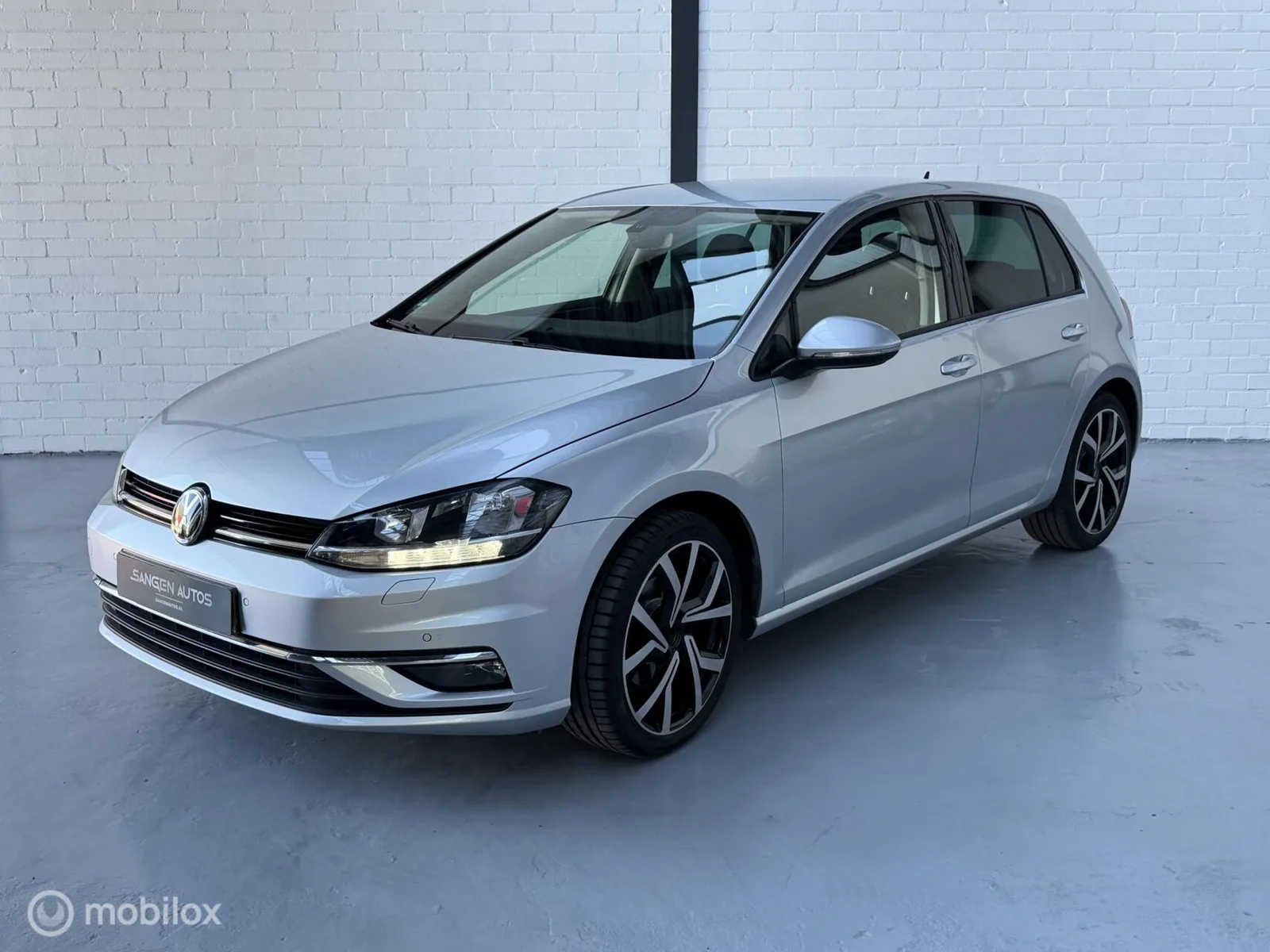 Volkswagen Golf (2018) — foto 1