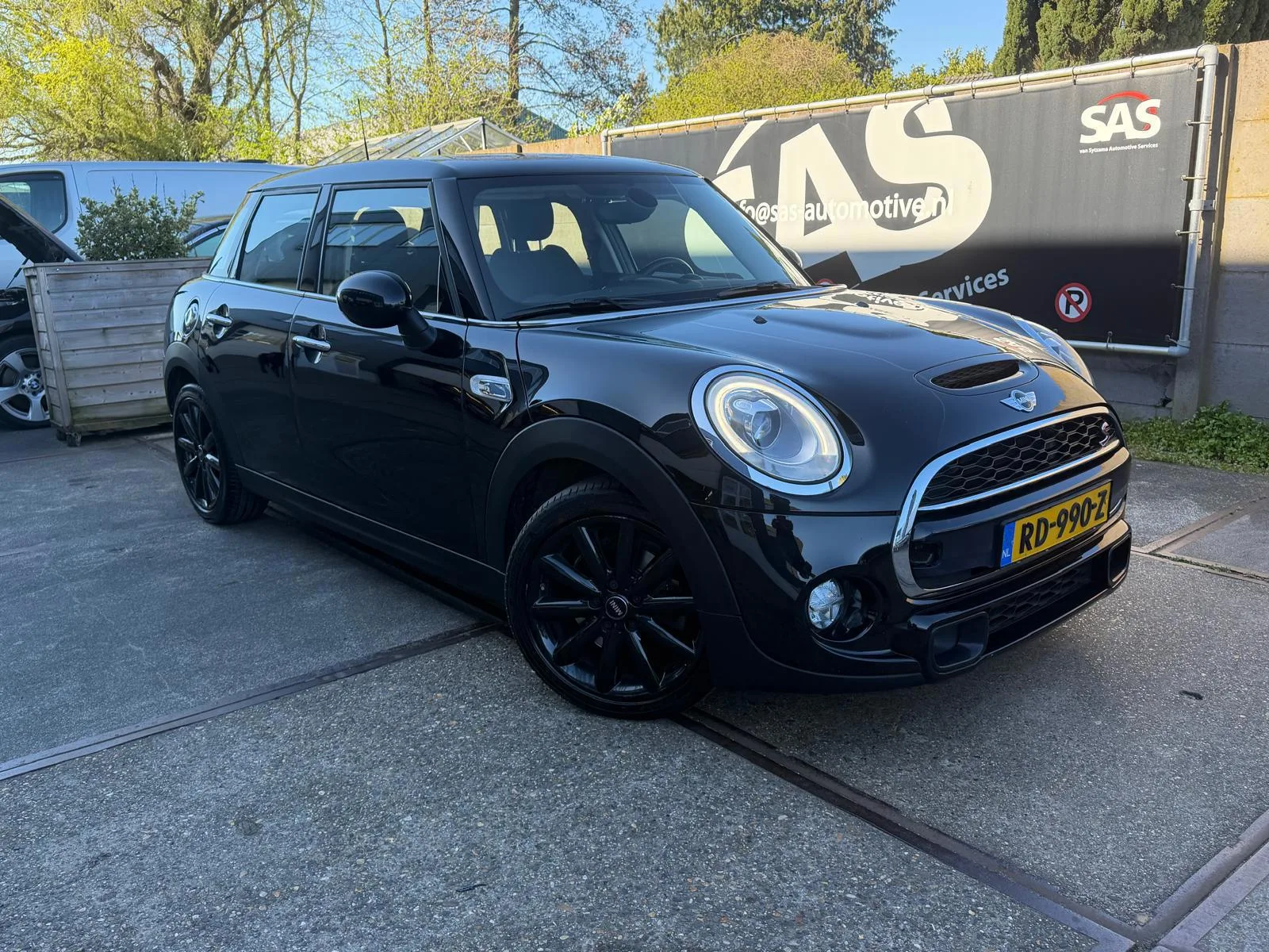 MINI Cooper S (2017) — foto 1