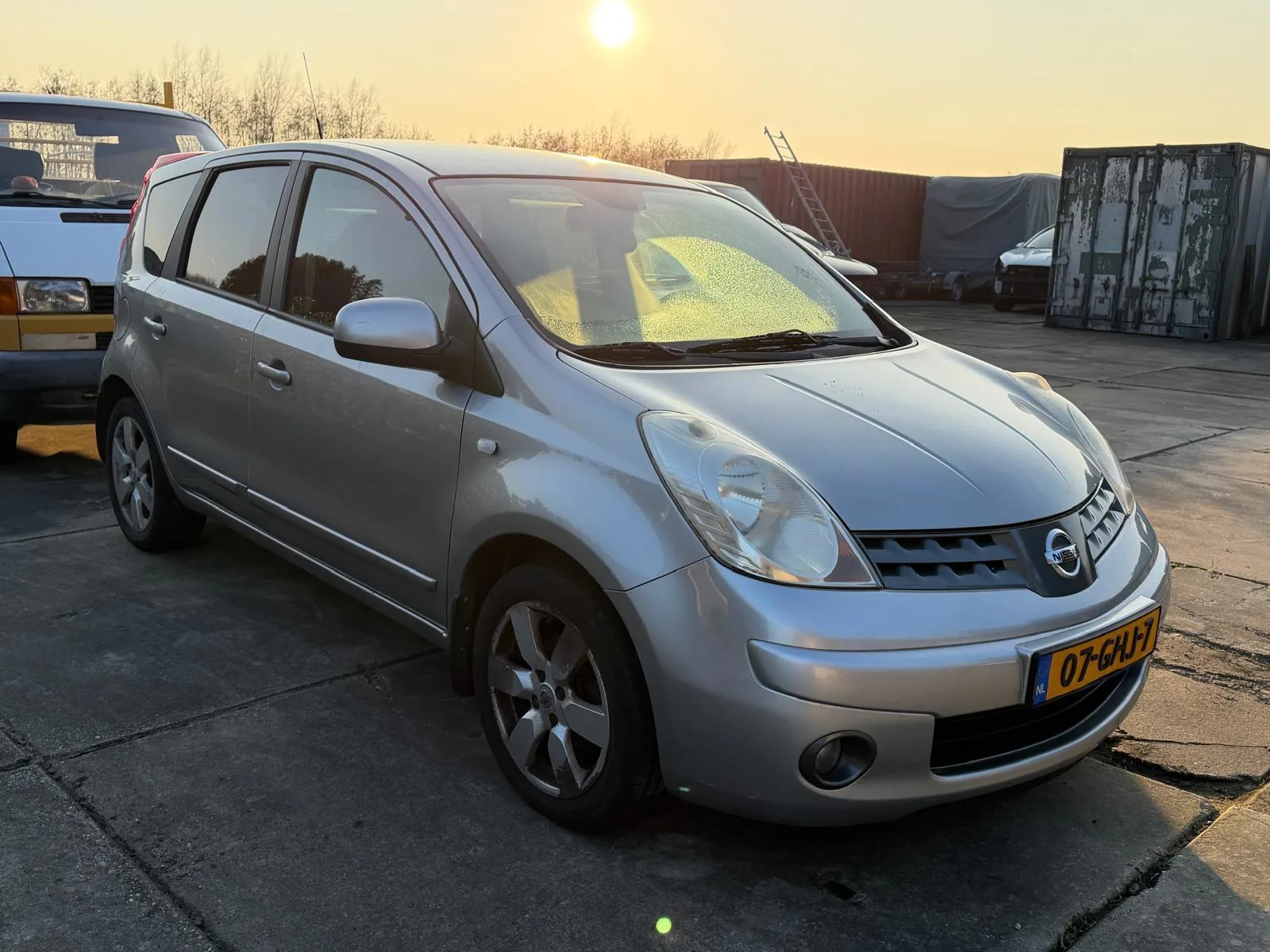 Nissan Note (2008) — foto 1