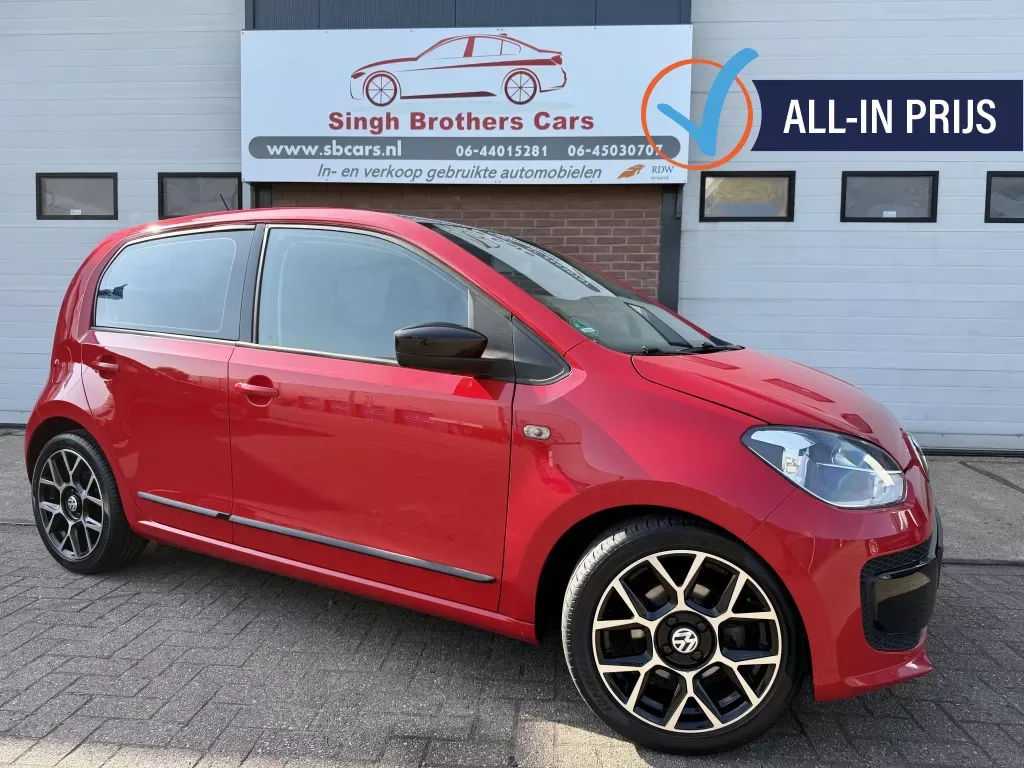Volkswagen Up! (2015) — foto 1