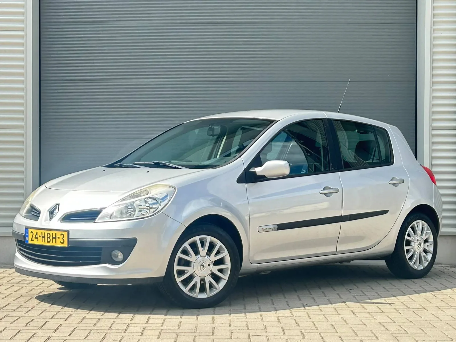 Renault Clio (2008) — foto 1