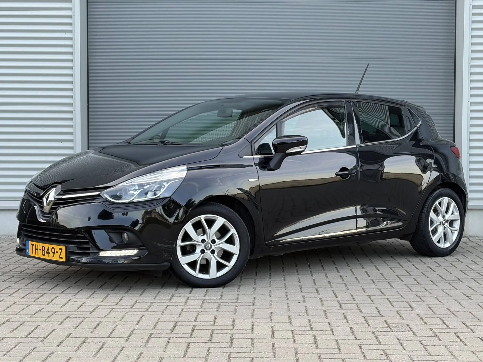 Renault Clio (2018) — foto 1