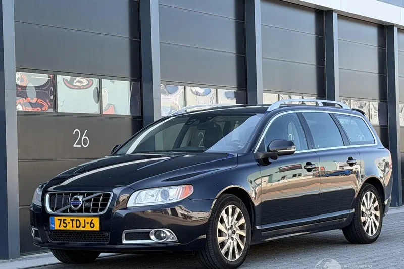 Volvo V-70 (2012)