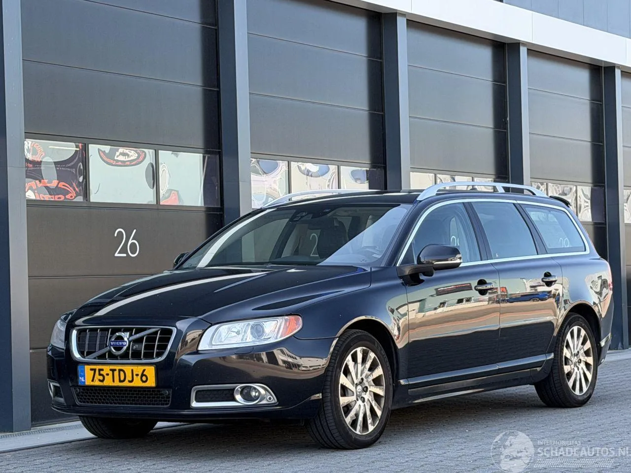 Volvo V-70 (2012) — foto 1