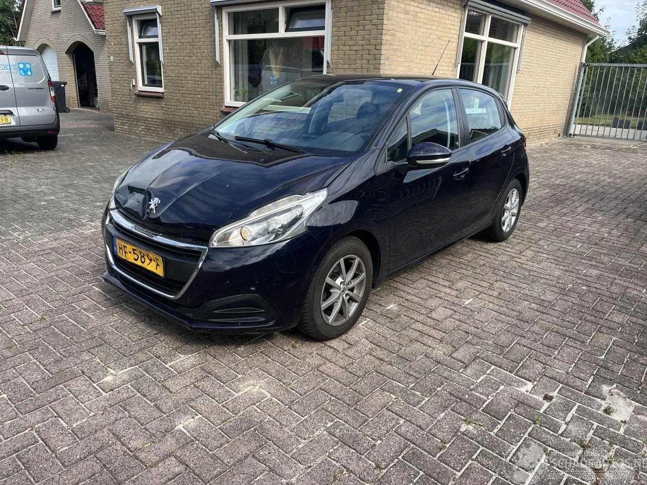 Peugeot 208 (2024) — foto 1