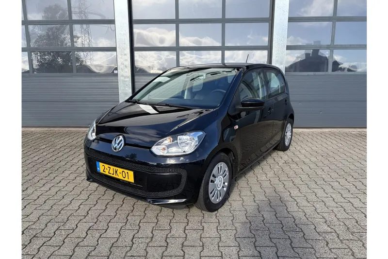 Volkswagen Up! (2015)