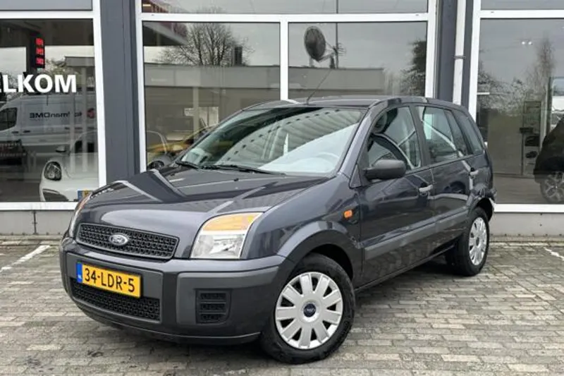 Ford Fusion (2010)
