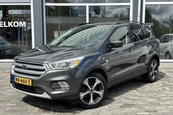 Ford Kuga (2017) — foto 1