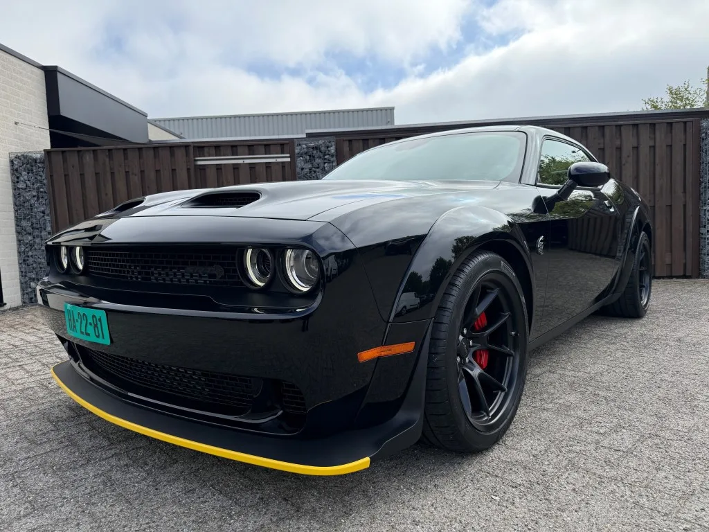 Dodge Challenger (2023) — foto 1