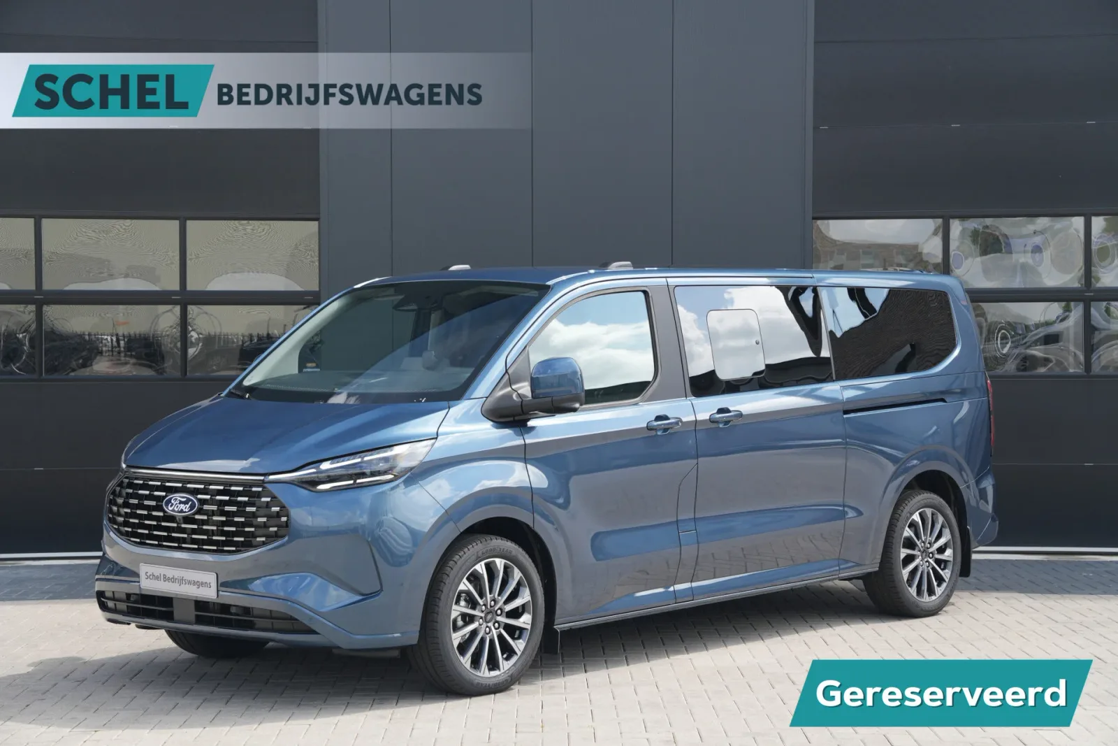 Ford Tourneo Custom (2025) — foto 1