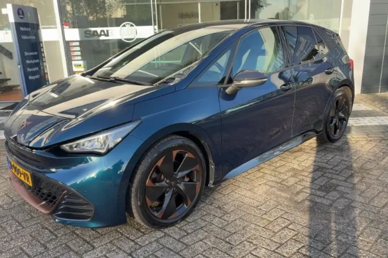 CUPRA Born (2021)
