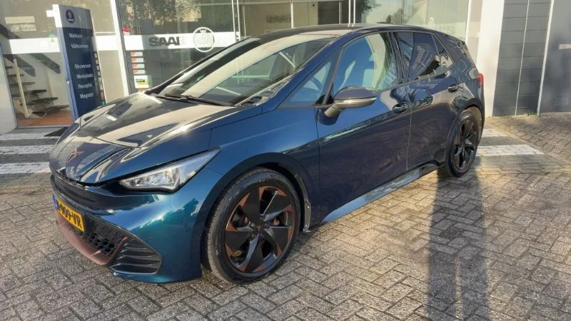CUPRA Born (2021) — foto 1