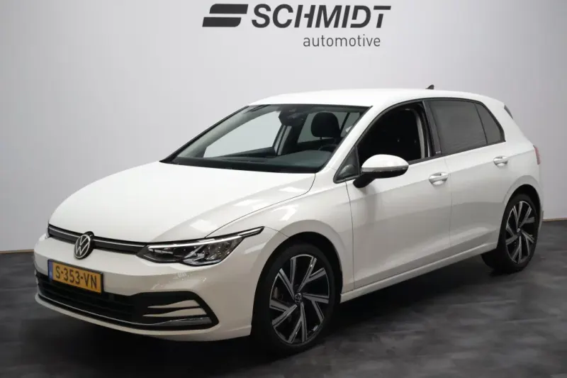 Volkswagen Golf (2022)