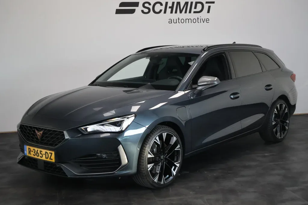 CUPRA Leon Sportstourer (2021) — foto 1