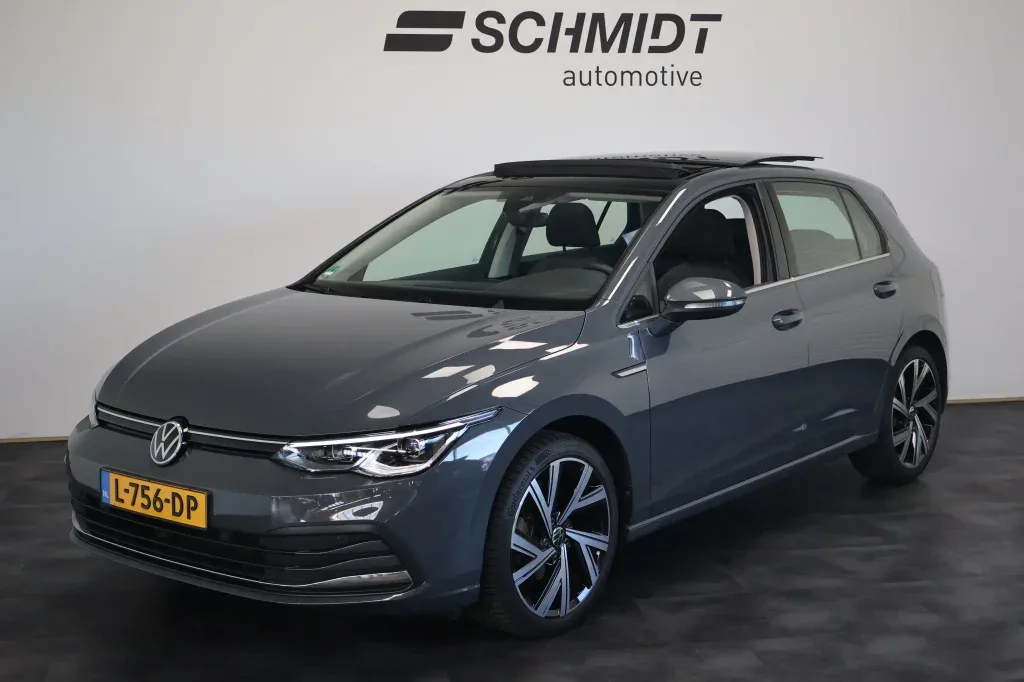 Volkswagen Golf (2020) — foto 1