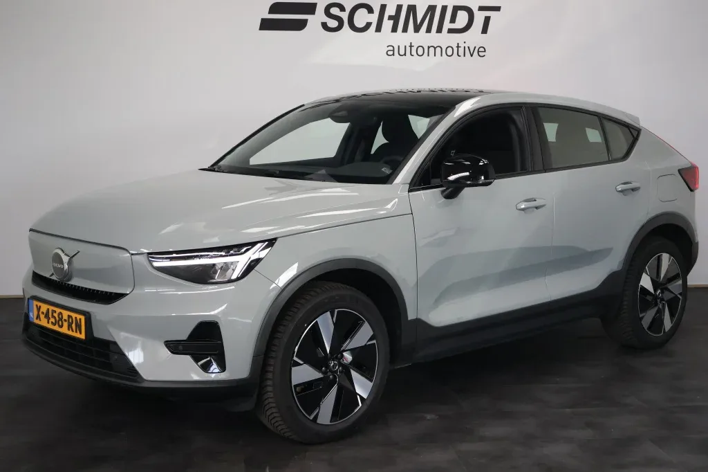 Volvo C40 (2024) — foto 1