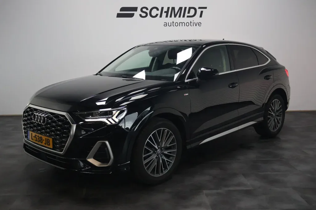 Audi Q3 Sportback (2020) — foto 1