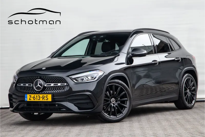 Mercedes-Benz GLA (2023)