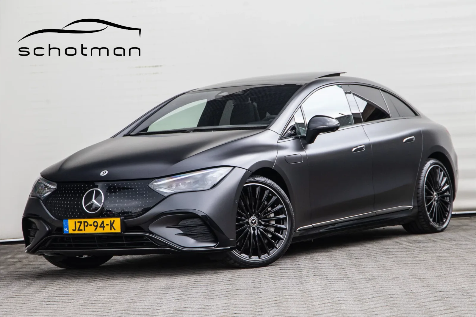 Mercedes-Benz EQE (2023) — foto 1