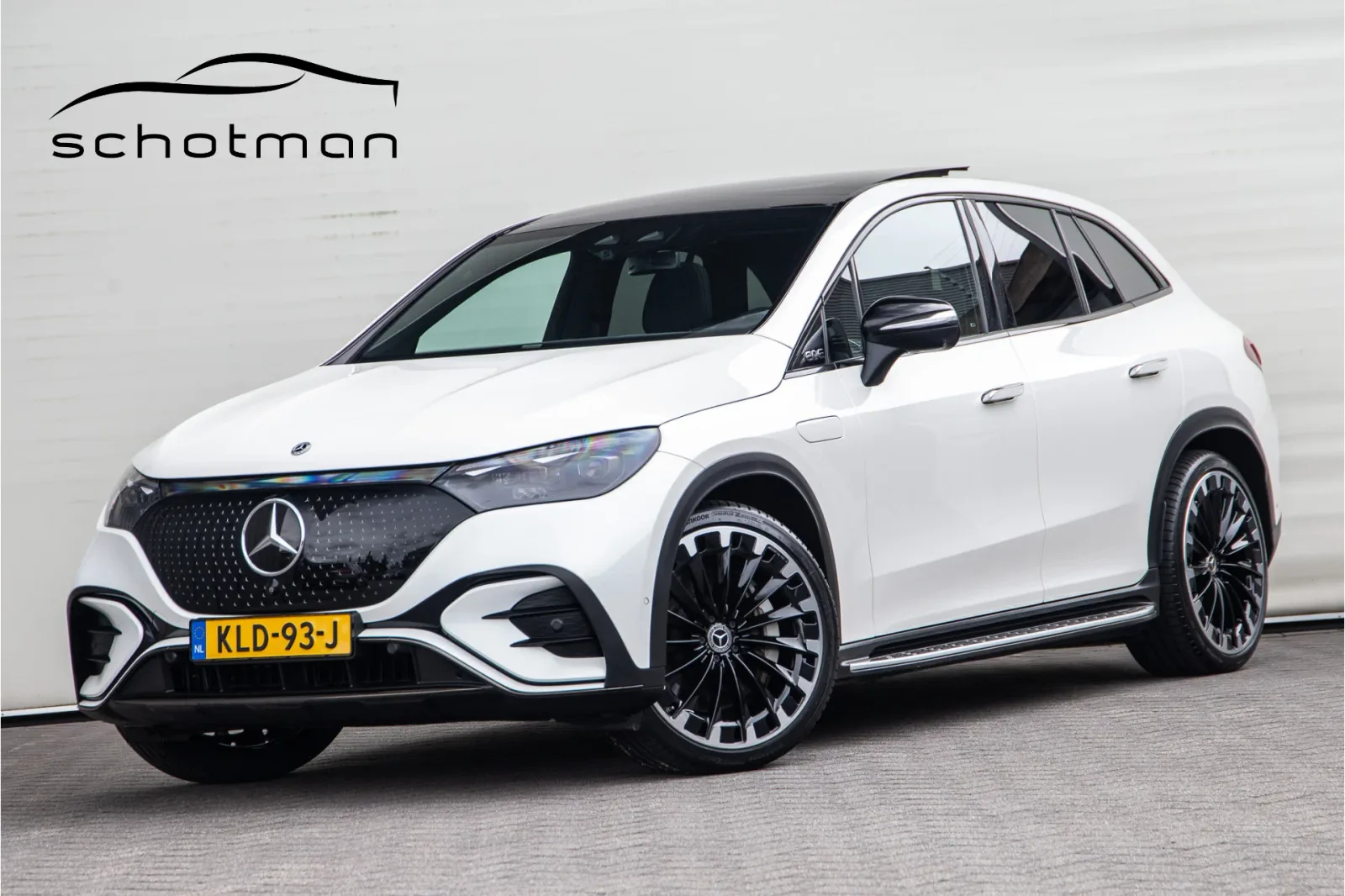 Mercedes-Benz EQE (2023) — foto 1