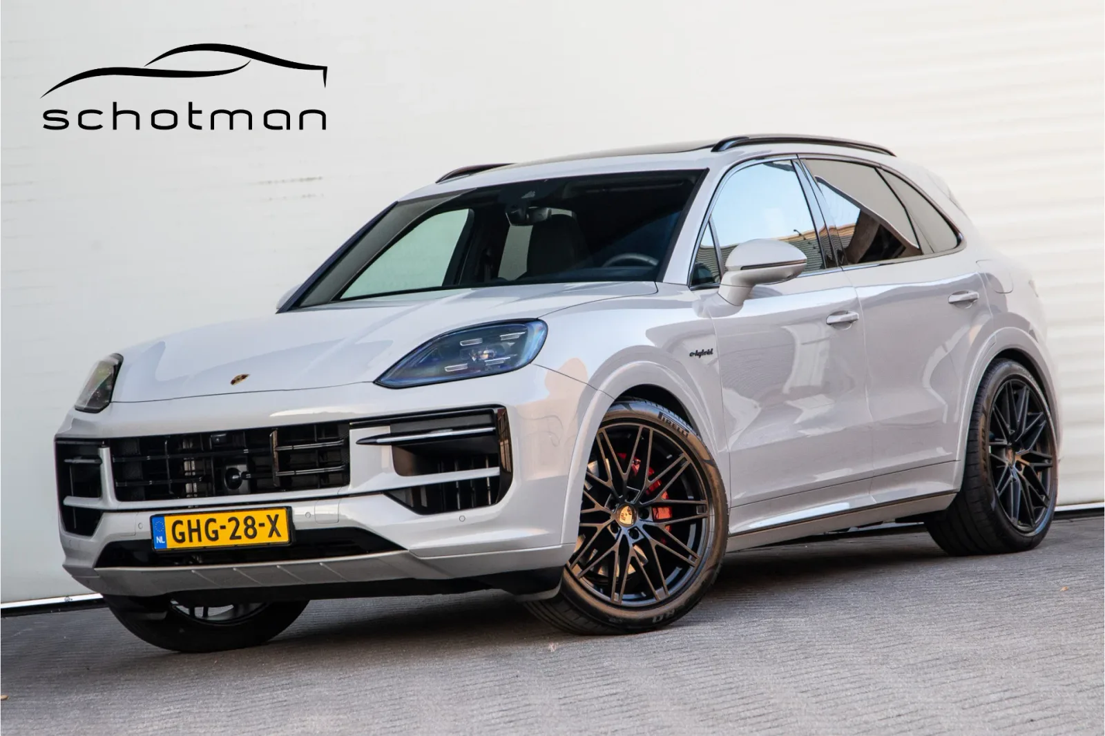 Porsche Cayenne (2024) — foto 1