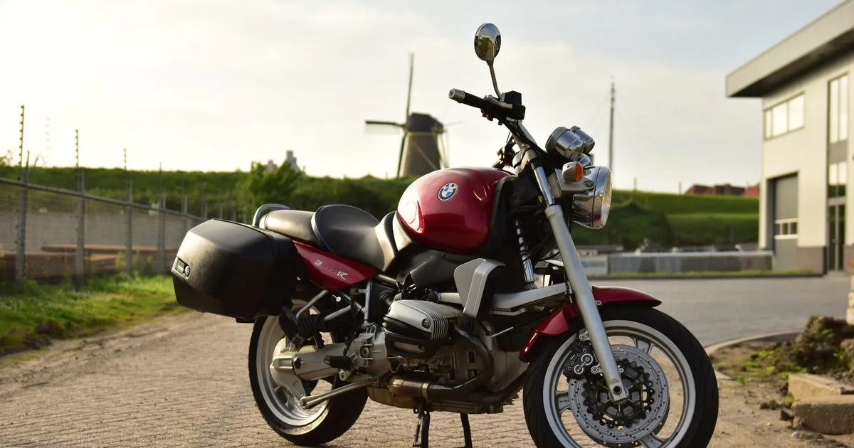 BMW R 1100 R (2001) — foto 1