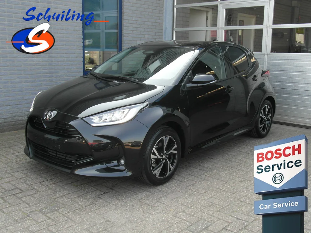 Toyota Yaris (2024) — foto 1