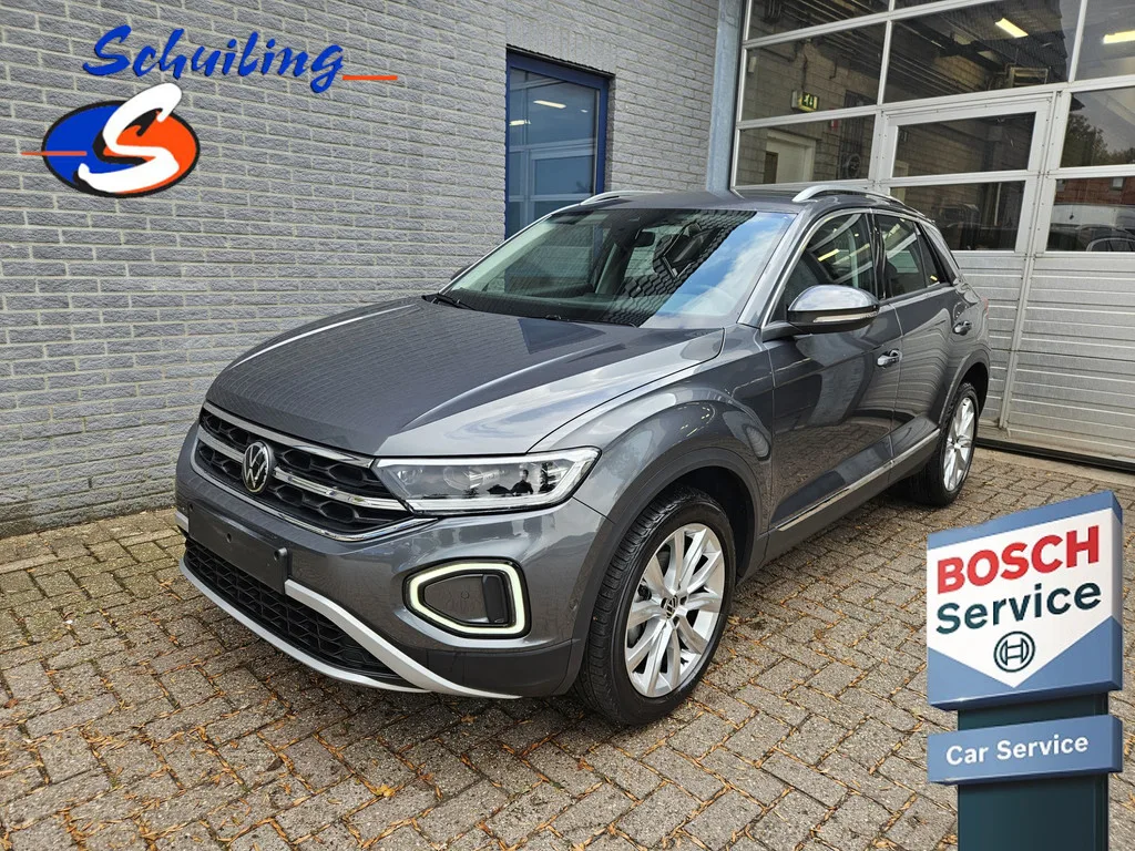 Volkswagen T-Roc (2024) — foto 1