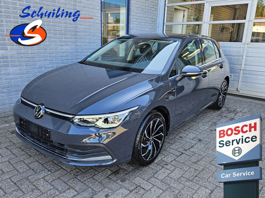 Volkswagen Golf (2024) — foto 1