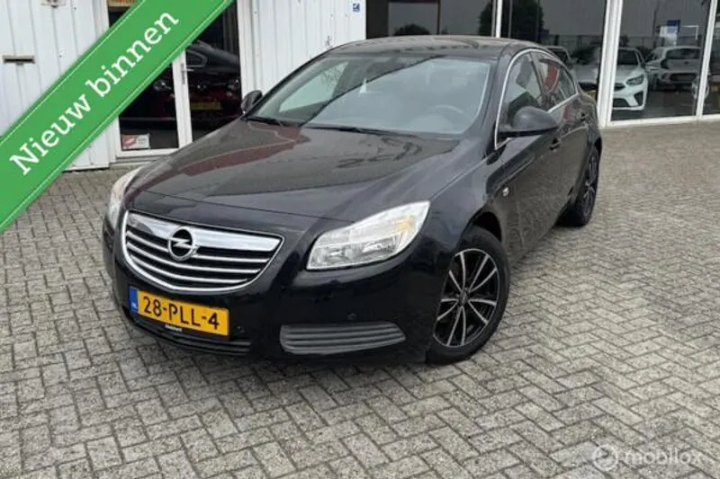 Opel Insignia (2011)