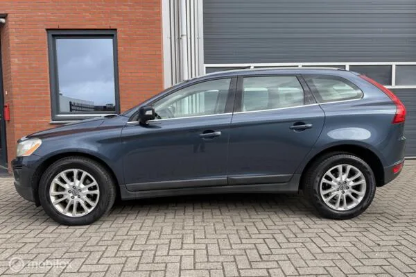 Volvo XC60 (2012) — foto 1