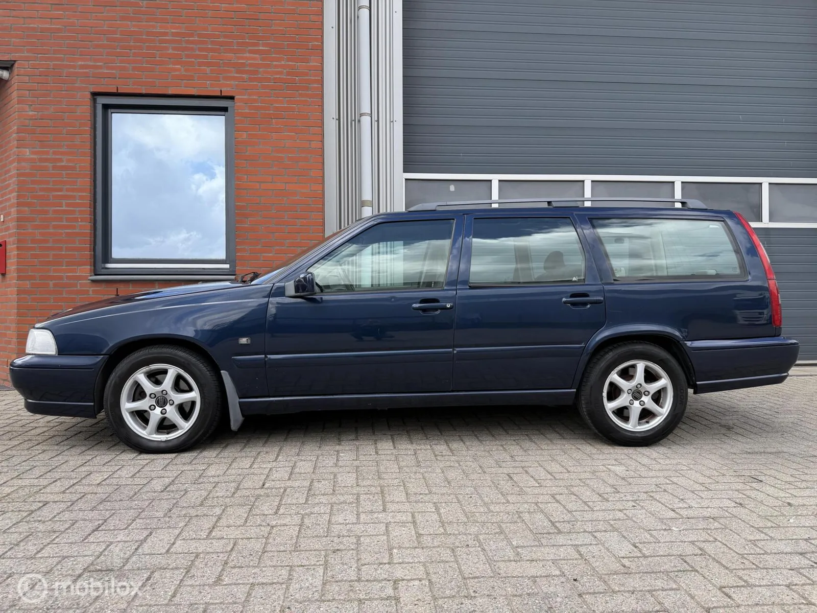 Volvo V70 (2000) — foto 1