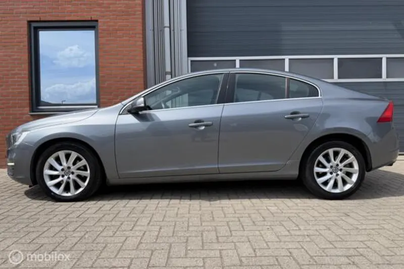 Volvo S60 (2016)