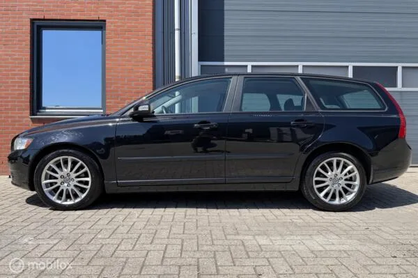 Volvo V50 (2010) — foto 1