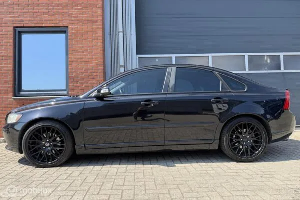 Volvo S40 (2008) — foto 1