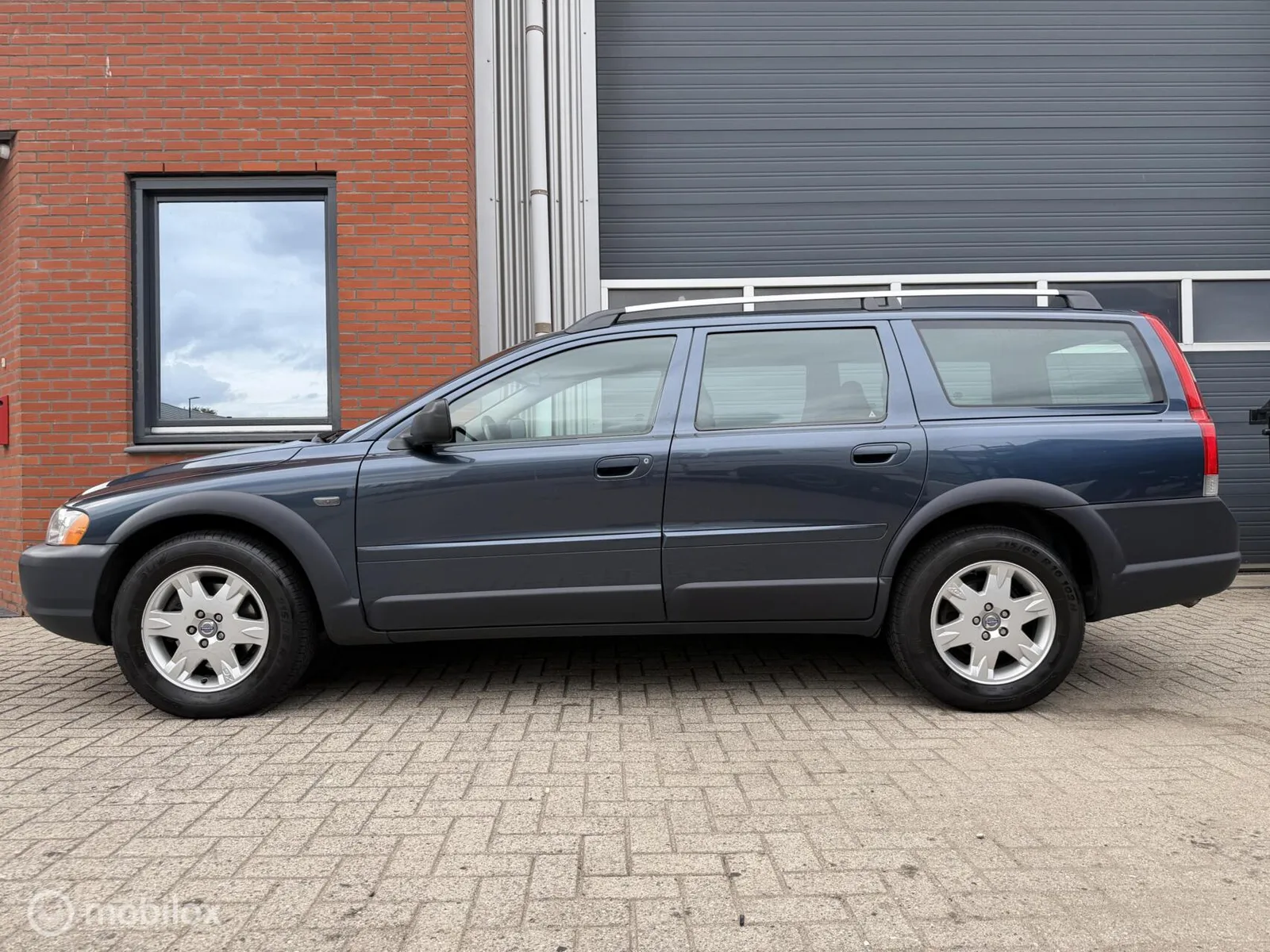 Volvo XC70 (2006) — foto 1
