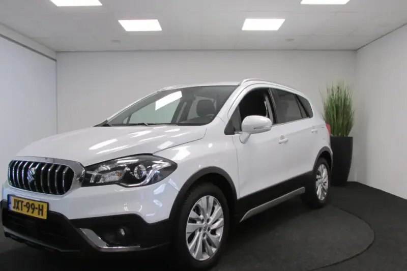 Suzuki S-Cross (2020)