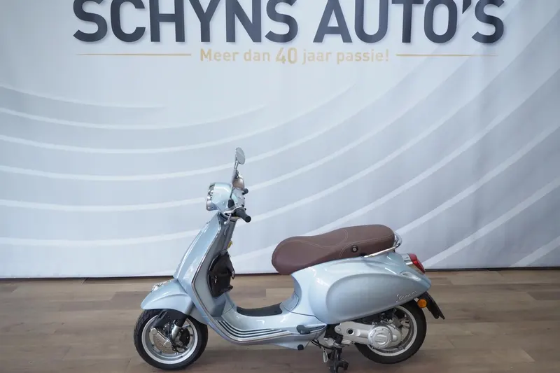 Vespa Snorscooter Primavera 50 (2021)