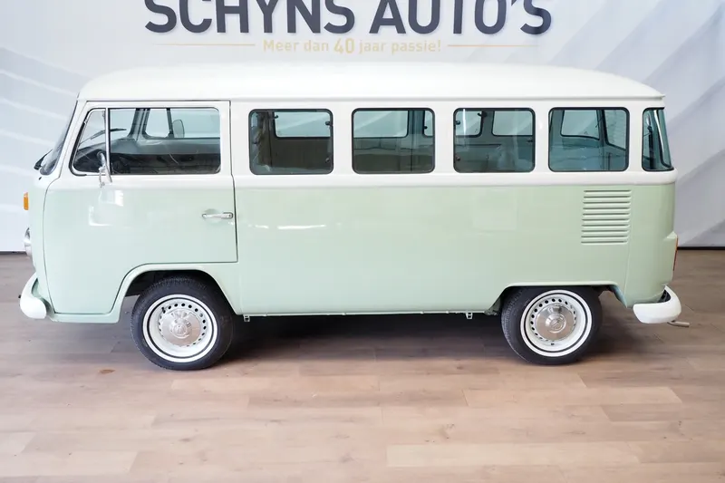 Volkswagen Combi (1990)