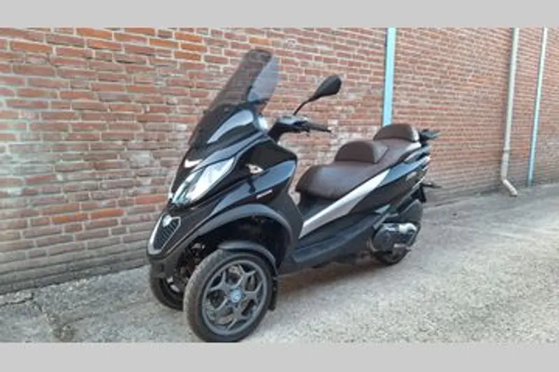 Piaggio MP3 500 (2016)