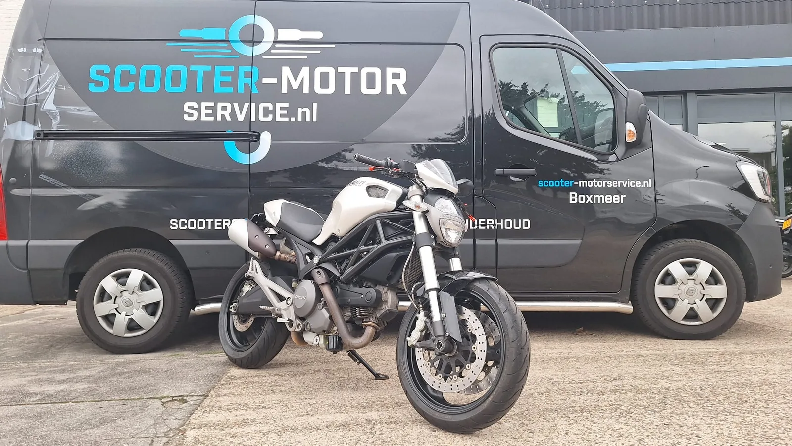 Ducati Monster 696 (2011) — foto 1