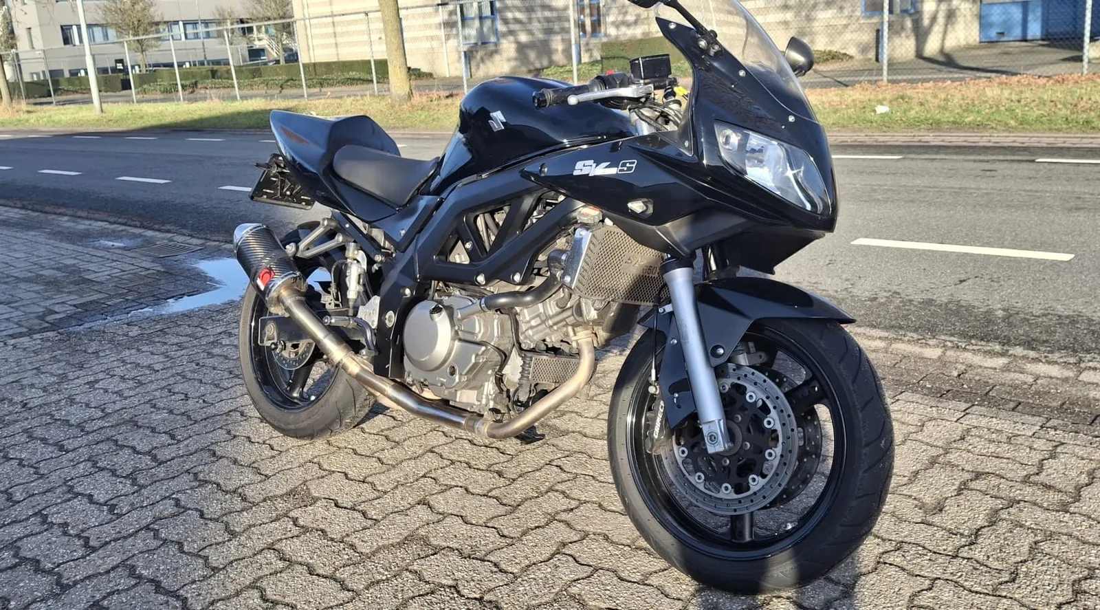 Suzuki SV650 (2010) — foto 1