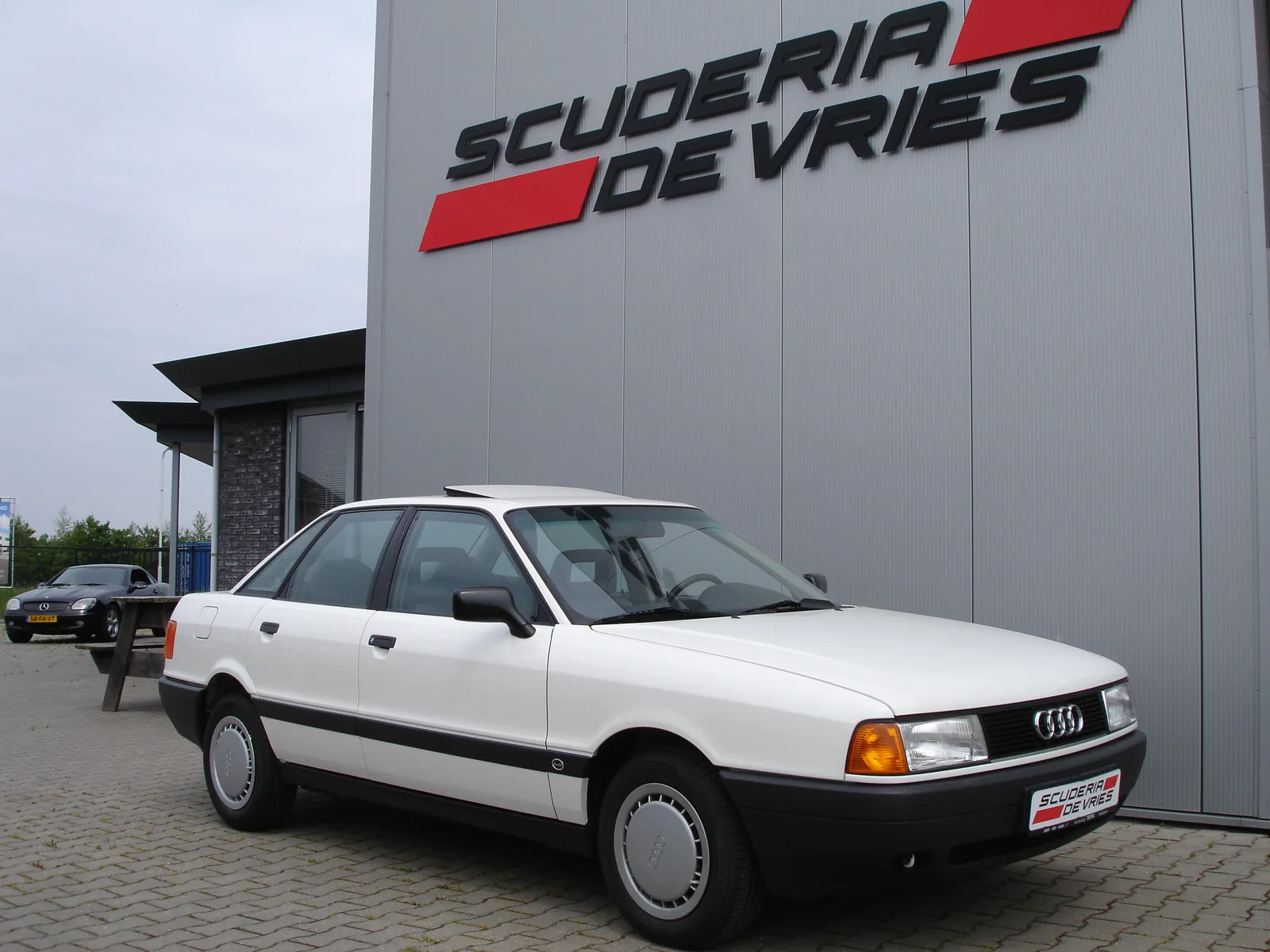 Audi 80 (1989) — foto 1