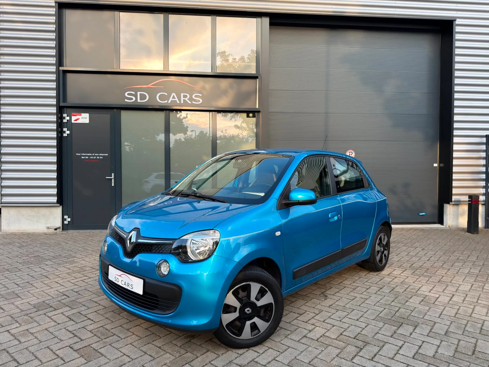 Renault Twingo (2015) — foto 1