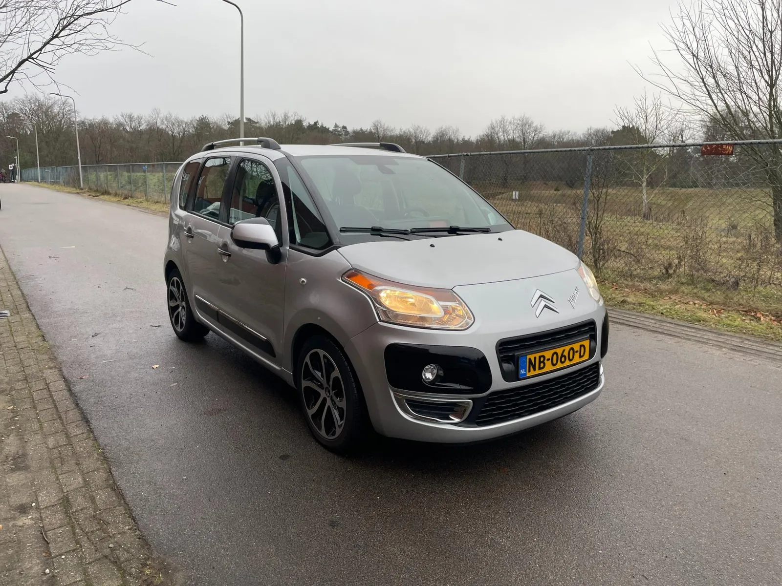 Citroën C3 Picasso (2010) — foto 1
