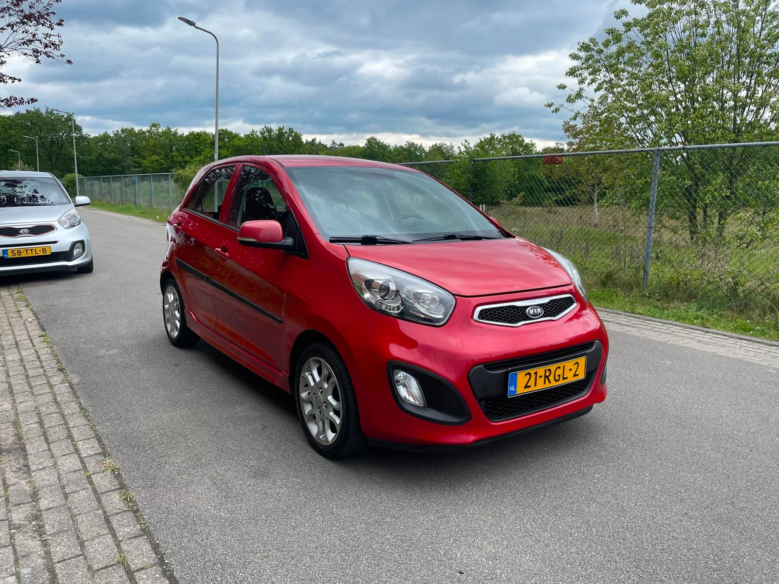 Kia Picanto (2011) — foto 1
