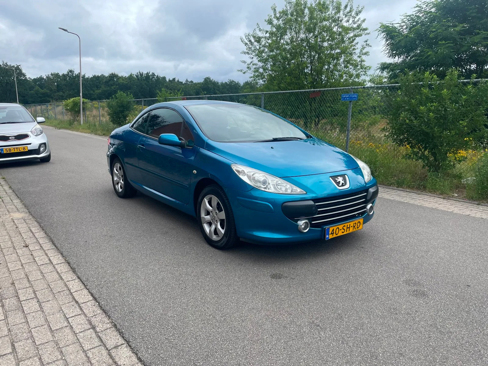 Peugeot 307 CC (2006) — foto 1