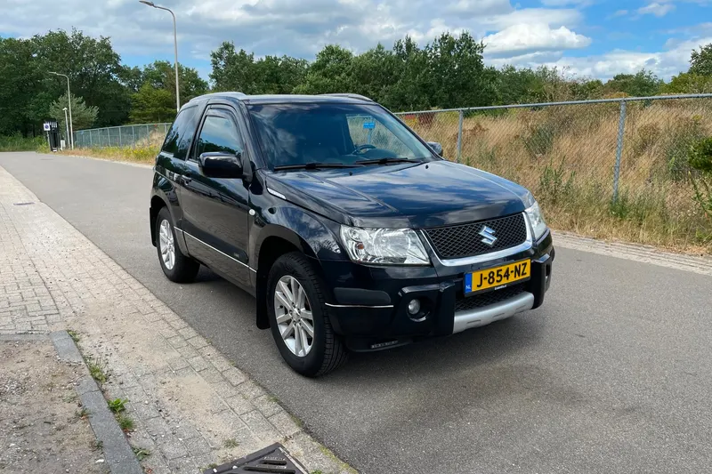 Suzuki Grand Vitara (2008)
